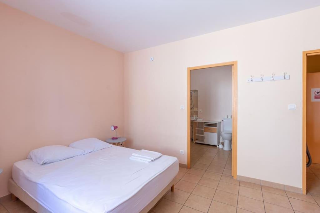 Cabana & Le Gite De Domange - Proche Macon Igé Exterior foto